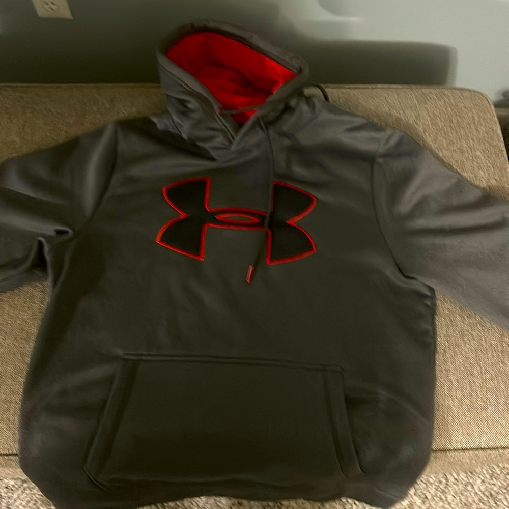 Stylish Under Armour hoodie